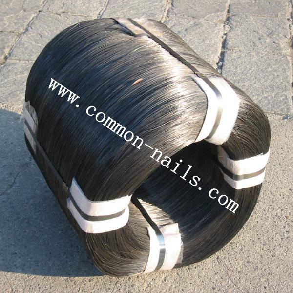 Black annealed wire, also known as soft annealed wire,binding wire,tie wire is a popular choice for tying wire in the construction industry and home uses. It’s made of low carton steel through cold drawing,high temperture annealing ,After annealing, the iron wire becomes softer and its flexibility increases, making it more effective for binding construction wires and steel bars. It’s Mainly used in construction, mining, chemical industry, welding mesh, welding hanger, reprocessing, etc.
