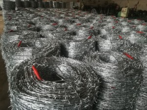 500m barbed wire fence 