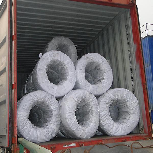 1. Agricultural animal husbandry: tying branches in orchards, fences for cattle and sheep pastures, and skeleton of breeding cages;
2. Construction project: large-scale steel bar binding, scaffolding fixing and heavy building materials packaging;
3. Wire mesh weaving: raw materials for welding mesh, guardrail mesh, gabion mesh and slope protection mesh;
4. Industrial packaging: heavy goods, steel pipes and wood containers are bundled and fixed;
5. Hardware products: processing coarse nails, bolts and hardware accessories;
6. Municipal Gardens: Highway protective fences, garden shapes and fixed greening.