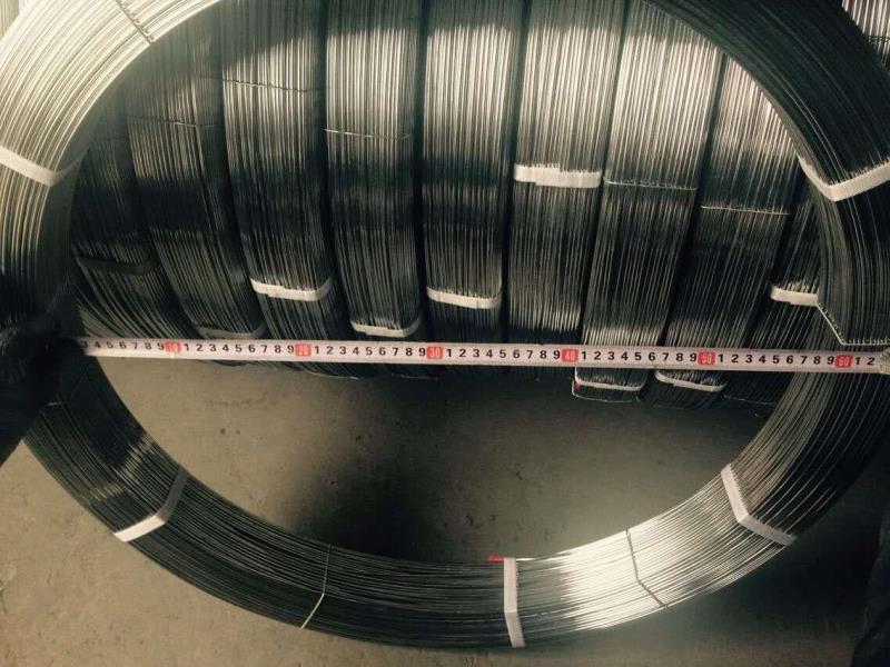 3.0mm x2.4mm galvanized oval wire supplier.oval wire 1000m supplier