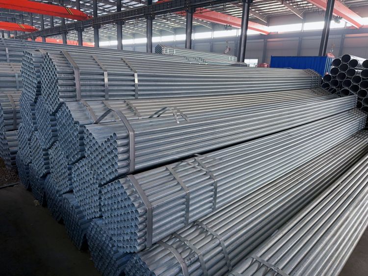 HOT DIPPED GALVANIZED ROUND STEEL PIPE